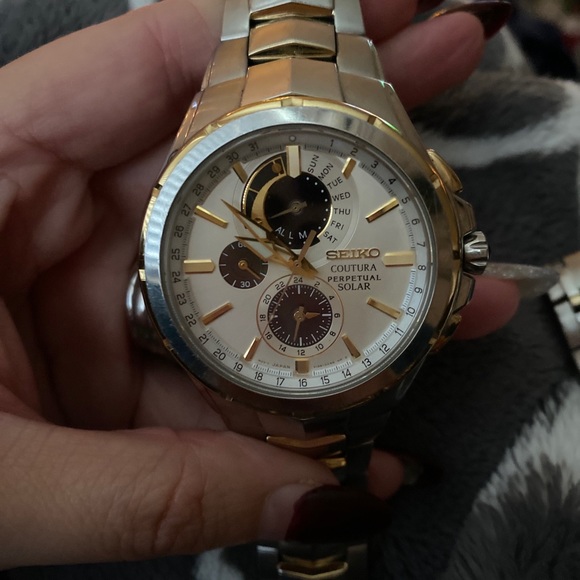 seiko ssc560